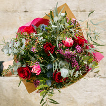 Cargar imagen en el visor de la galería, San Valentín Salvaje