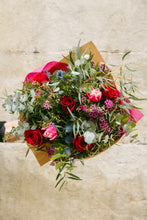 Cargar imagen en el visor de la galería, San Valentín Salvaje