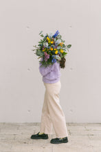 Cargar imagen en el visor de la galería, Ramo de flor de temporada