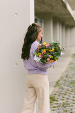 Cargar imagen en el visor de la galería, Ramo de flor de temporada